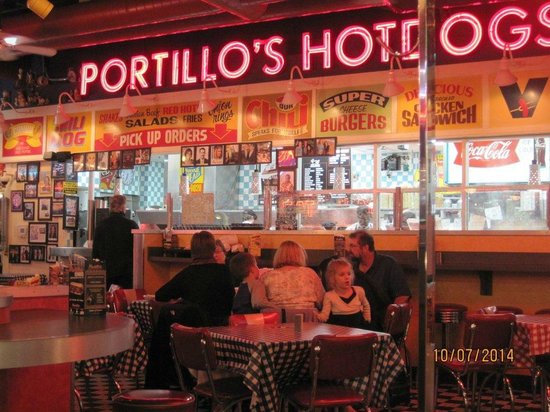 Portillo's Restaurant Opening Hours